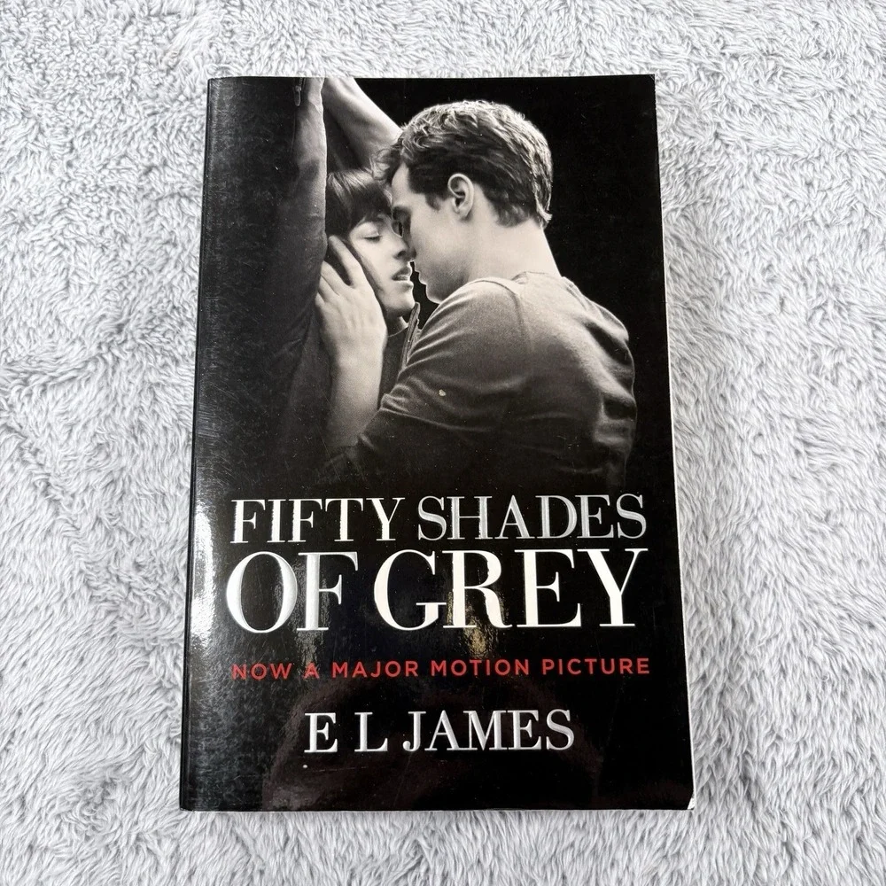 Fifty Shades Series (Movie Tie-In Edition): Book Three of the Fifty Shades Tr...